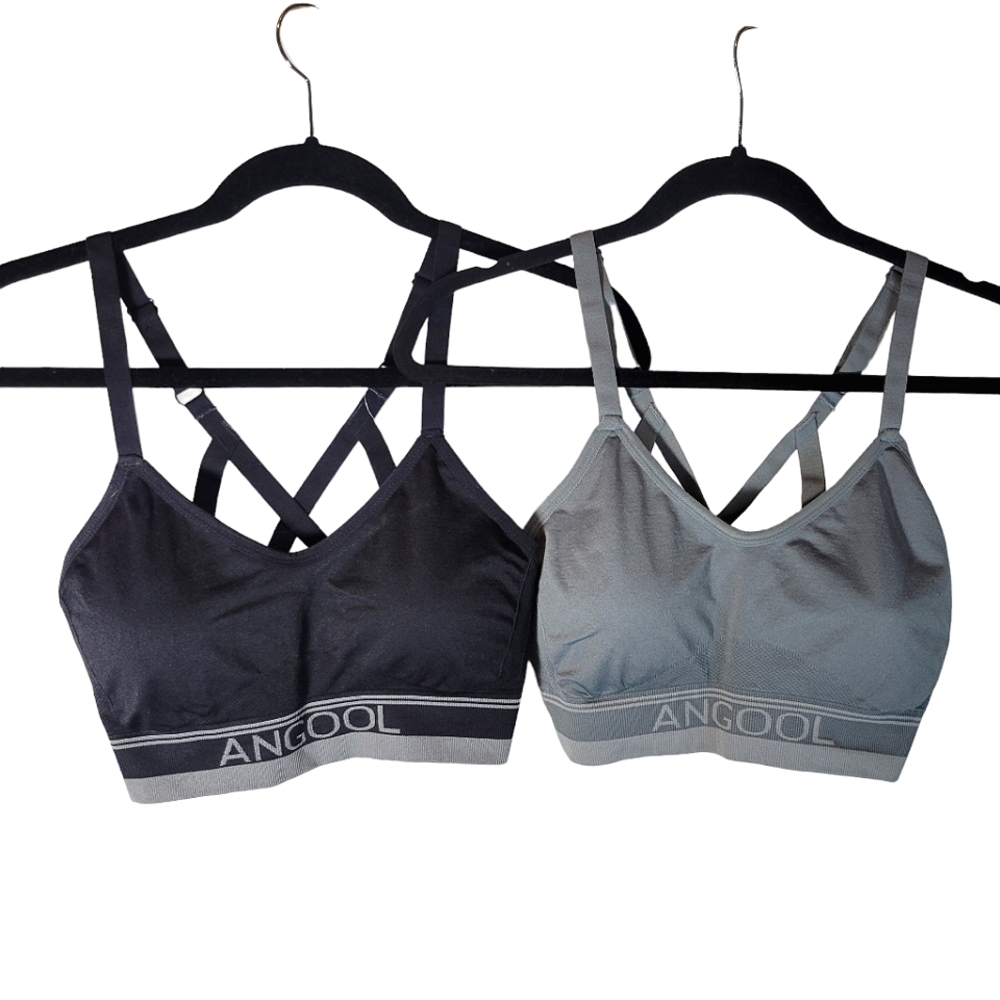 Angool set of 2 sports bras black and gray Size Medium